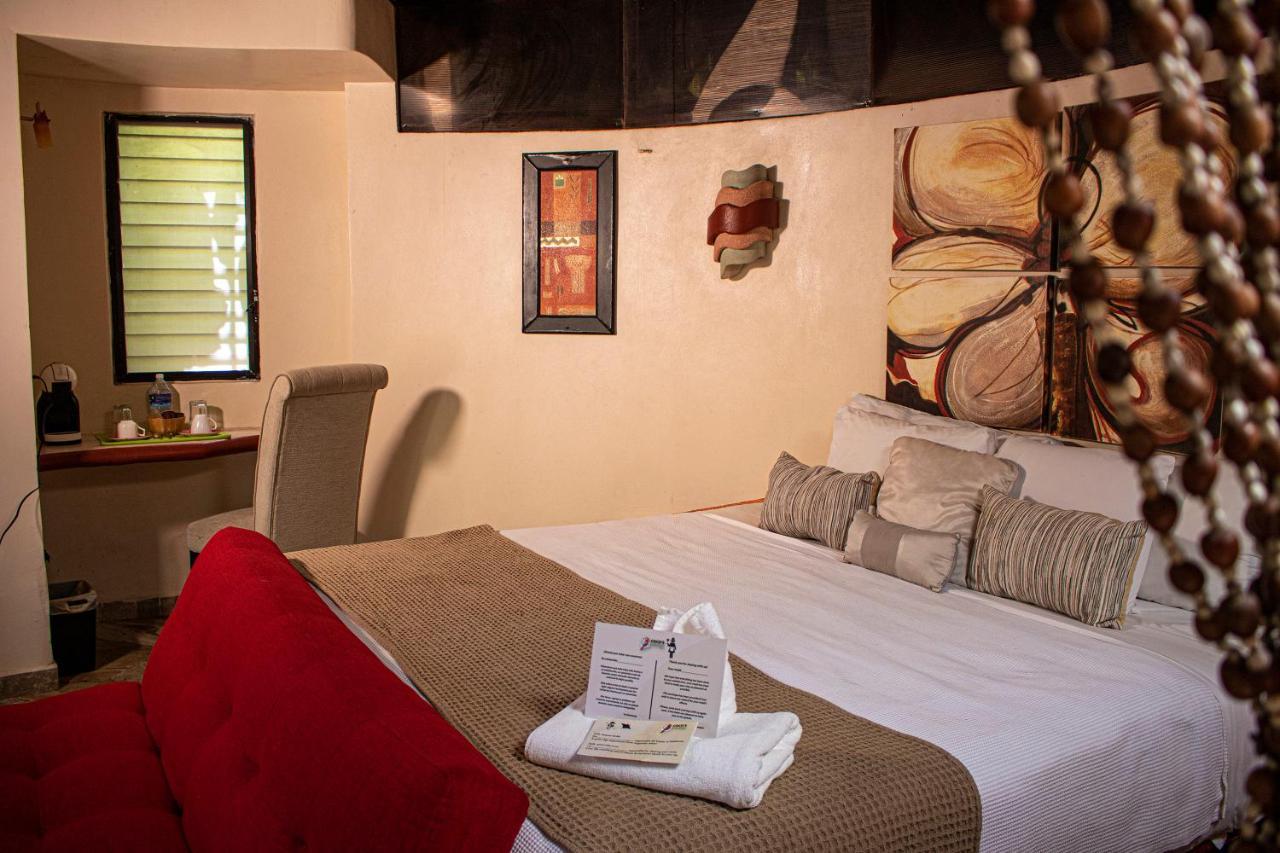 Cocos Cabanas Playa Del Carmen Adults Only ภายนอก รูปภาพ