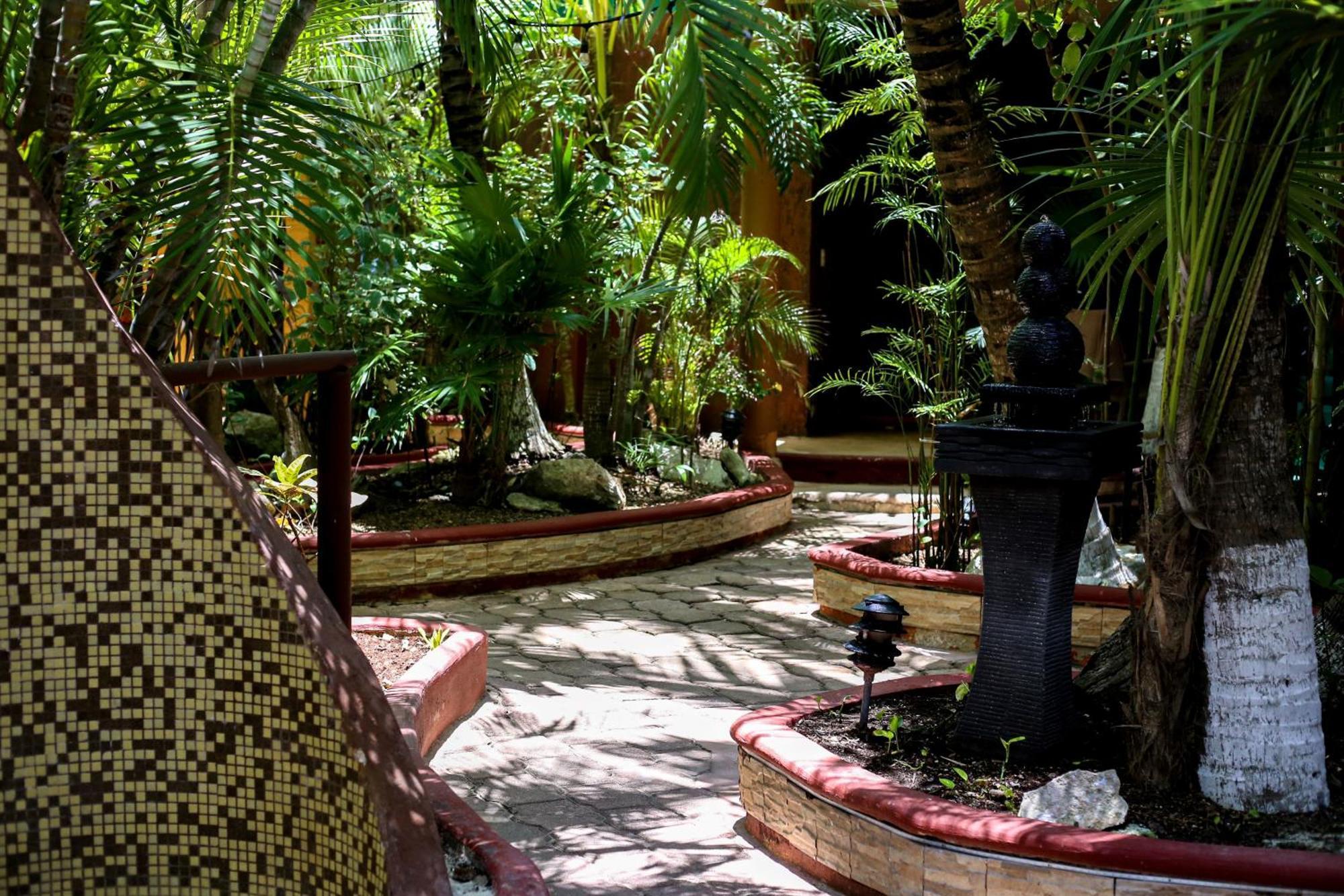 Cocos Cabanas Playa Del Carmen Adults Only ภายนอก รูปภาพ