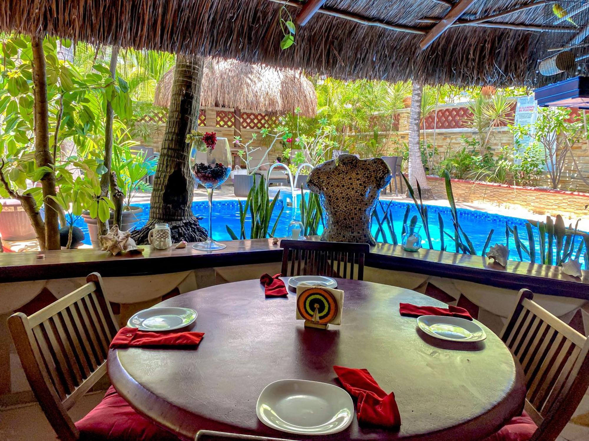 Cocos Cabanas Playa Del Carmen Adults Only ภายนอก รูปภาพ